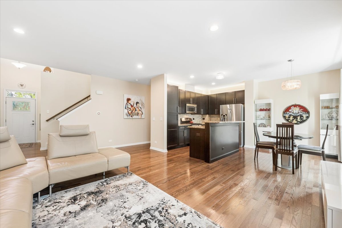 87 E Preserve Drive, Palatine, IL