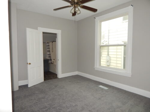 560 10th Avenue, Clinton, IA