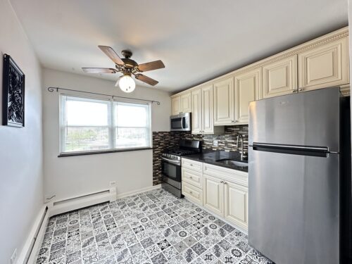 6273 N Cicero Avenue #B5, Chicago, IL