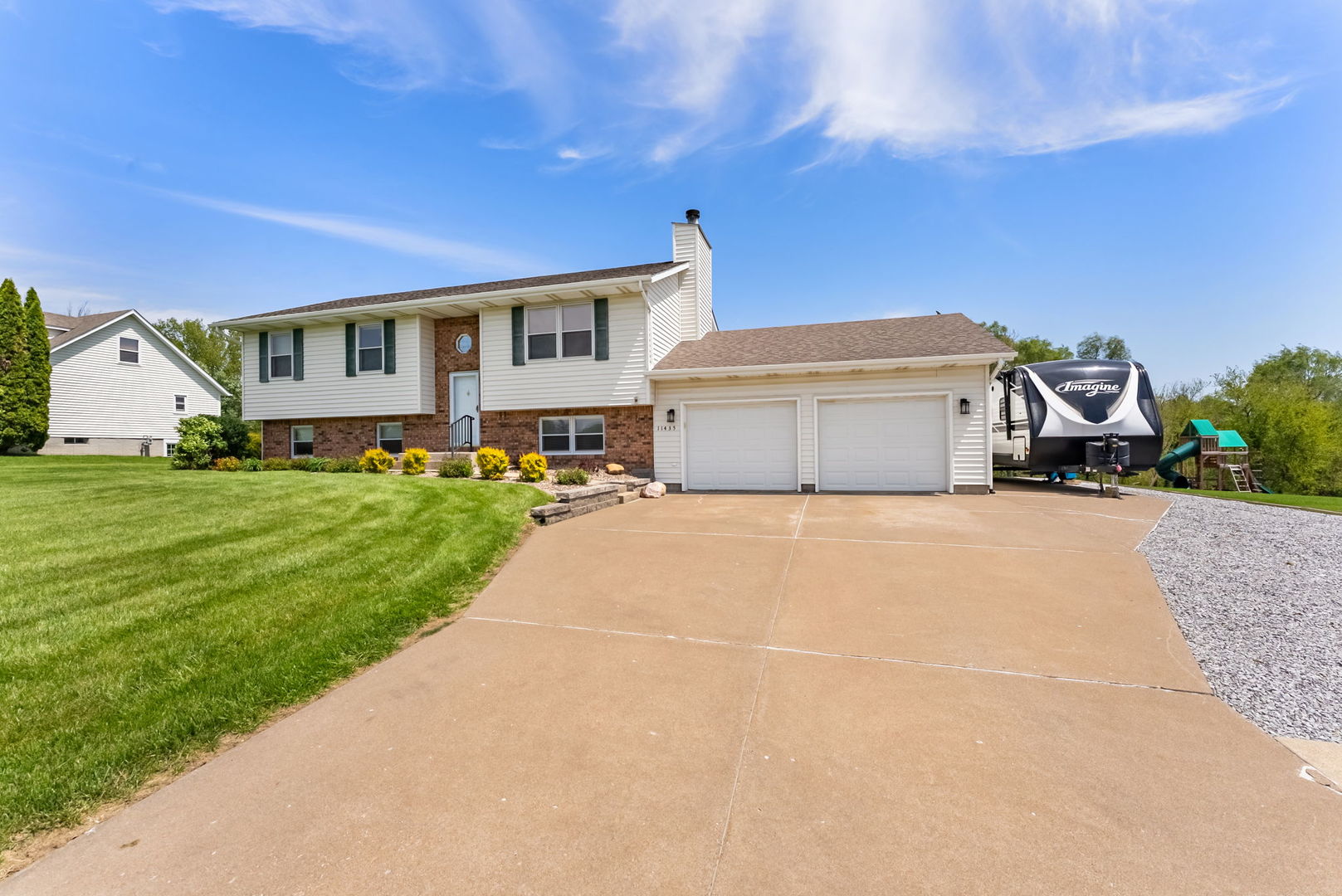 11435 95th Avenue, Blue Grass, IA