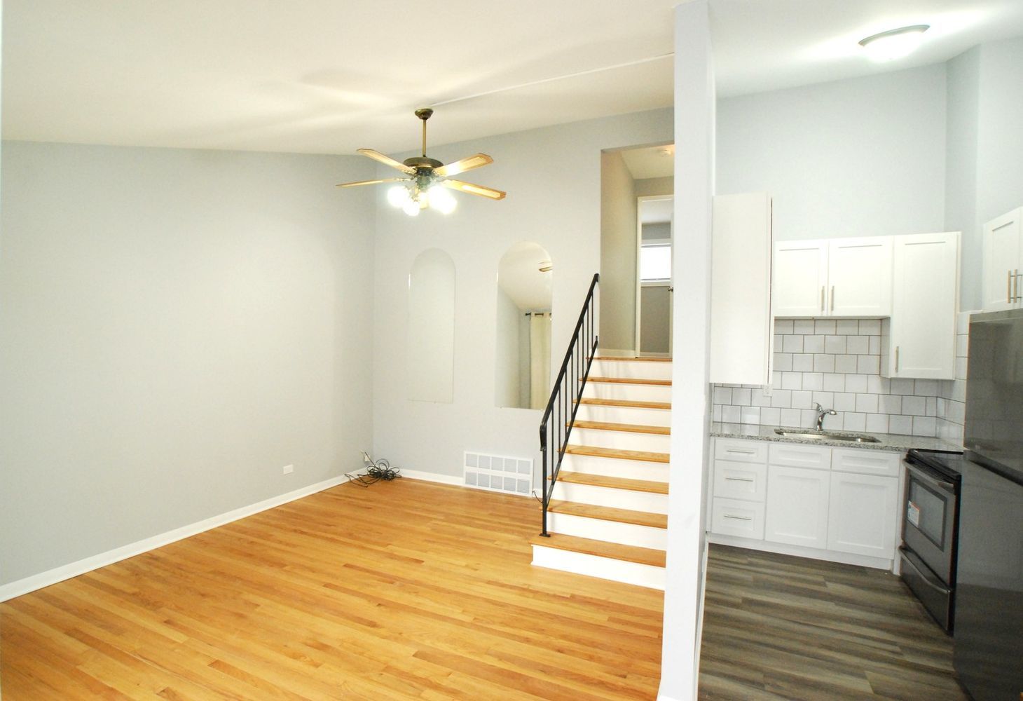 417 W Stone Avenue #A, Addison, IL