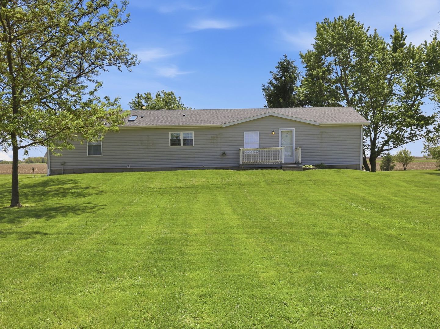 10078 State Route 9, Hoopeston, IL