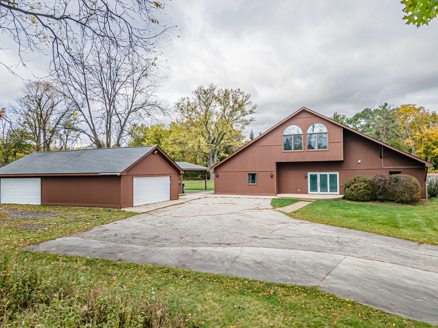 27514 N Forest Garden Road, Wauconda, IL