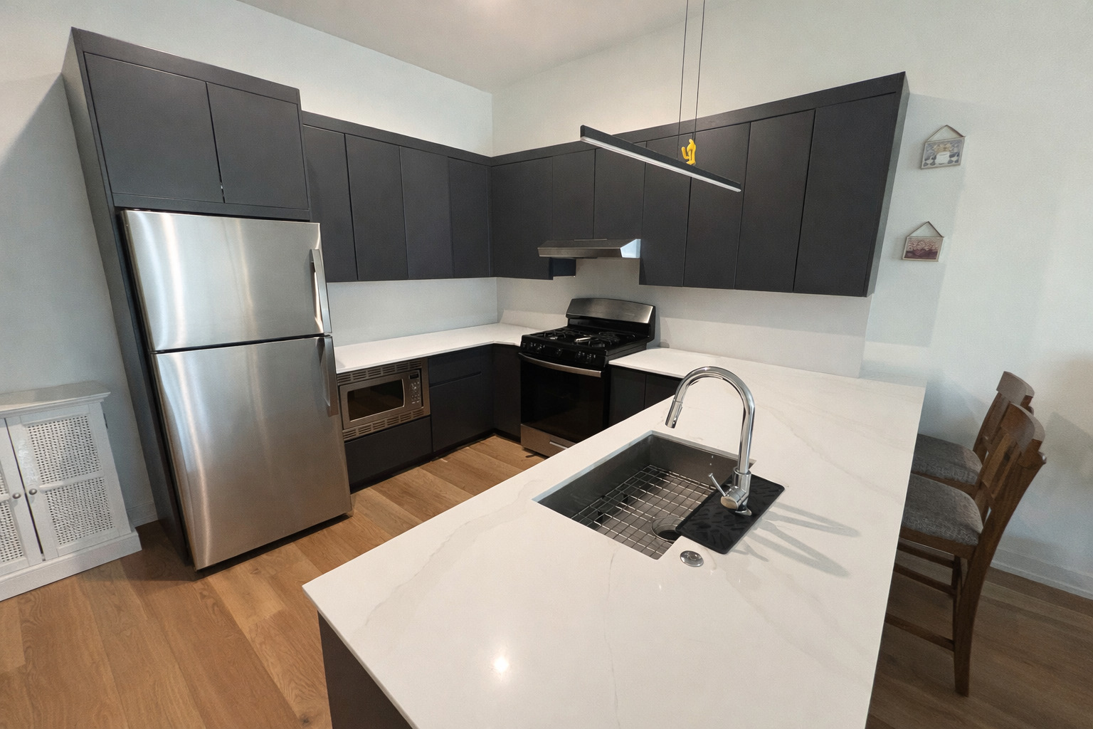 4513 N CLARK Street #203, Chicago, IL