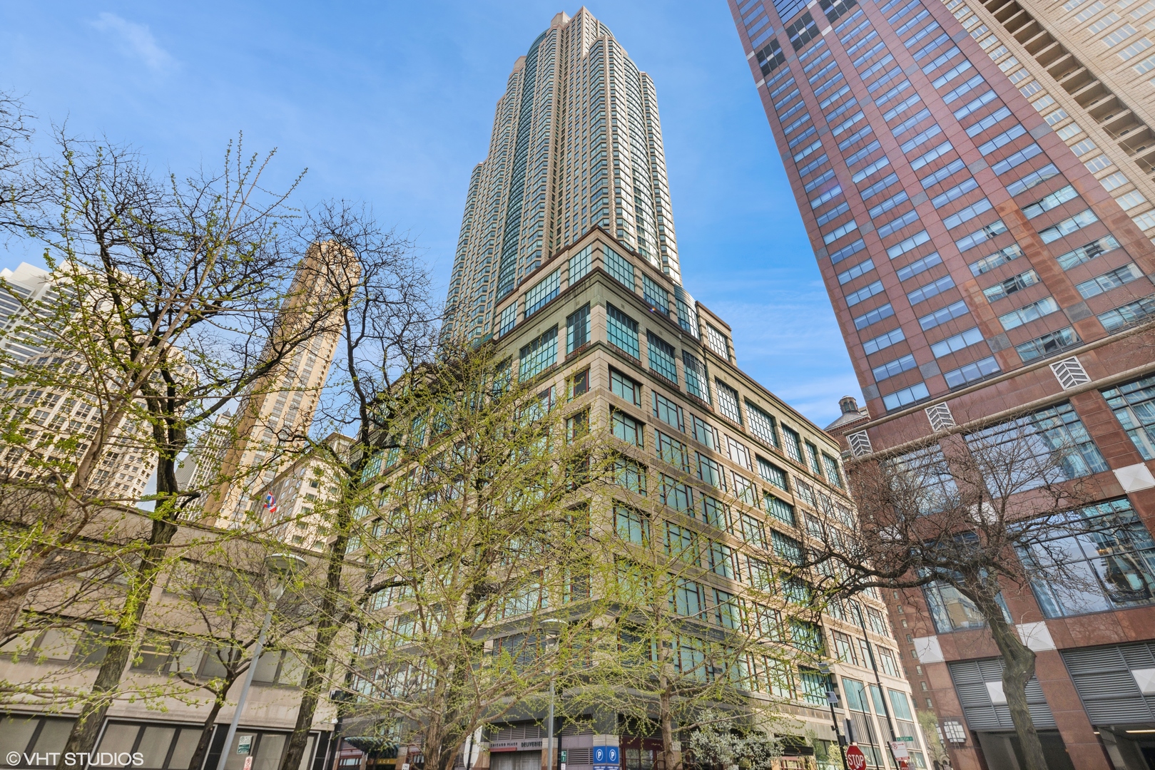 100 E Huron Street #2903, Chicago, IL