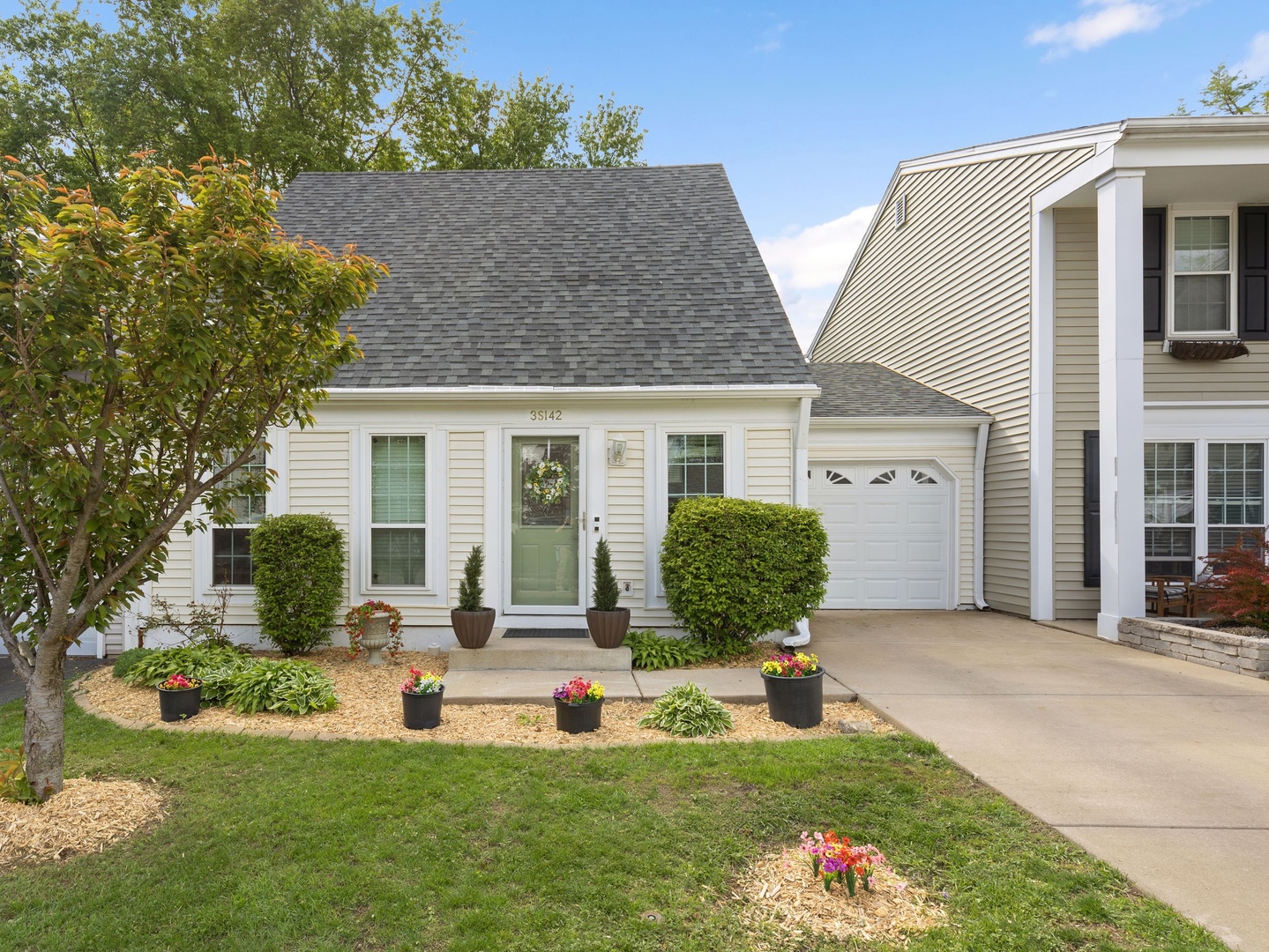 3S142 Birchwood Drive, Warrenville, IL