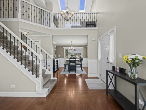 301 Lynwood Circle, Bloomingdale, IL