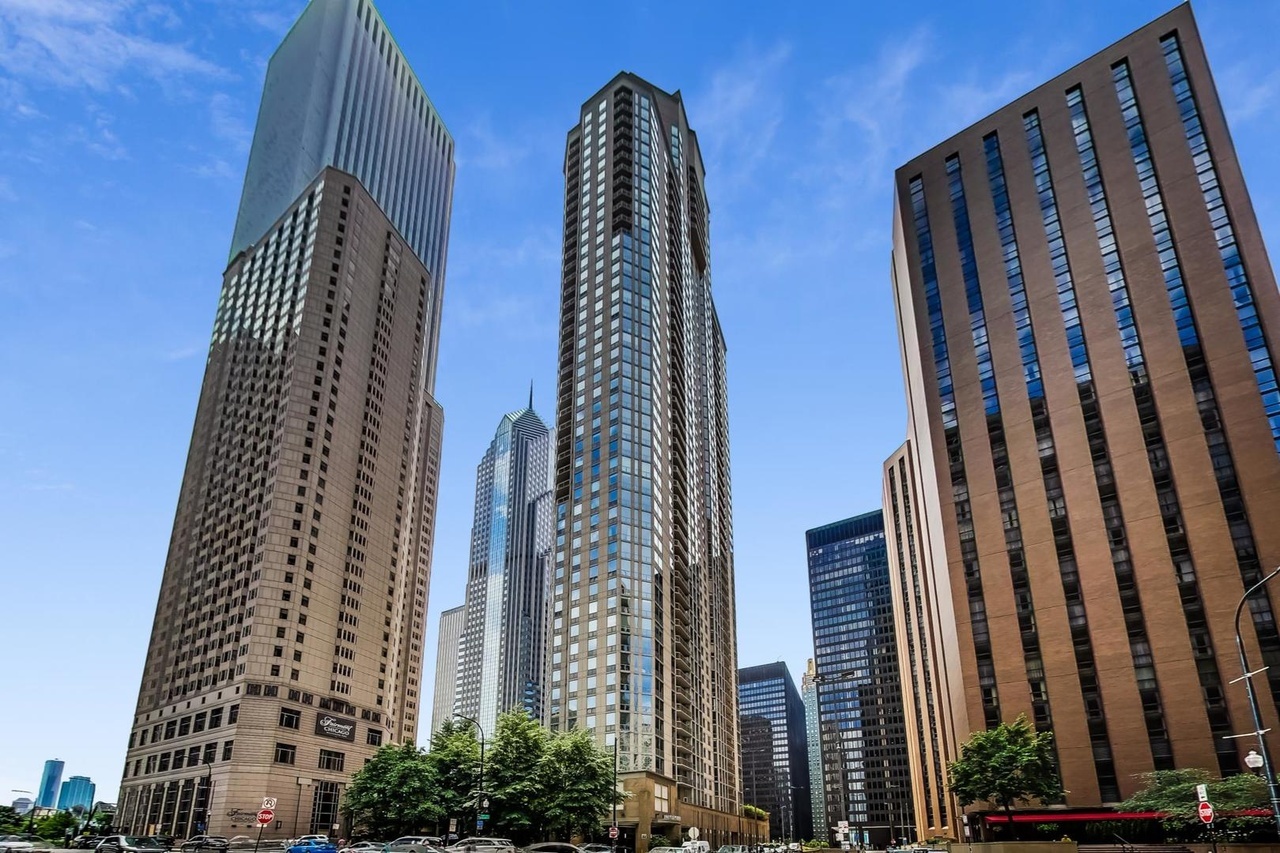 222 N Columbus Drive #901, Chicago, IL