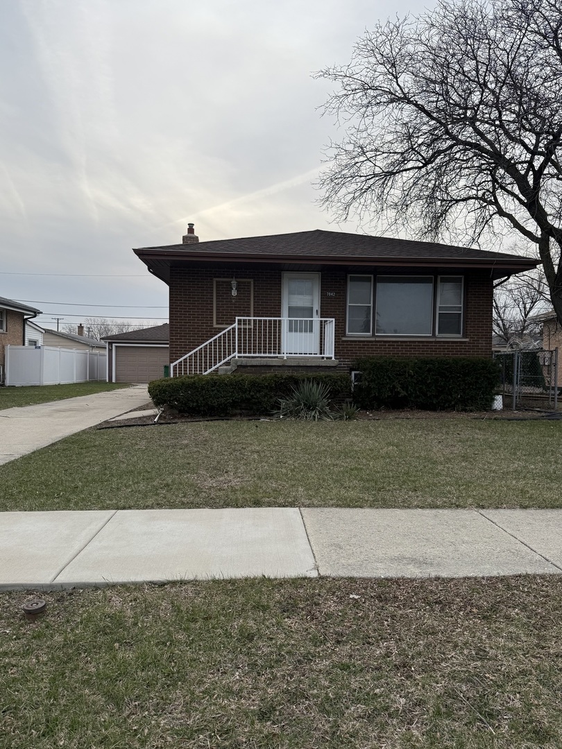 7842 Sholer Avenue, Bridgeview, IL