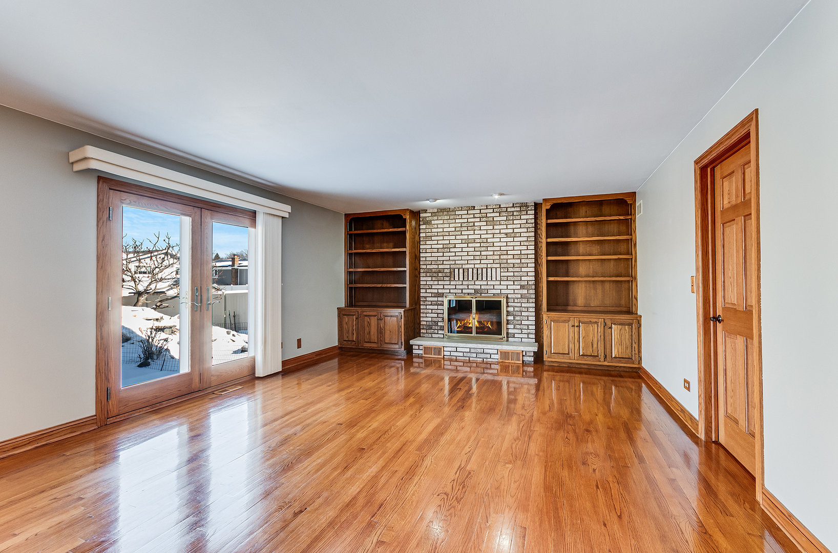 8732 W Surrey Park, Palos Hills, IL