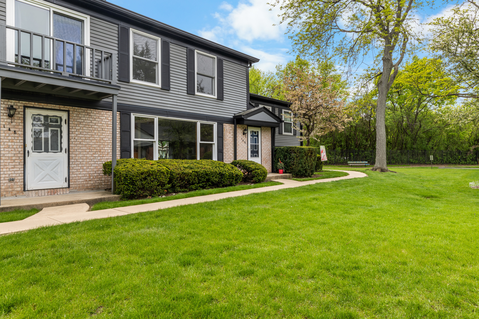 146 Inverrary Lane #146, Deerfield, IL