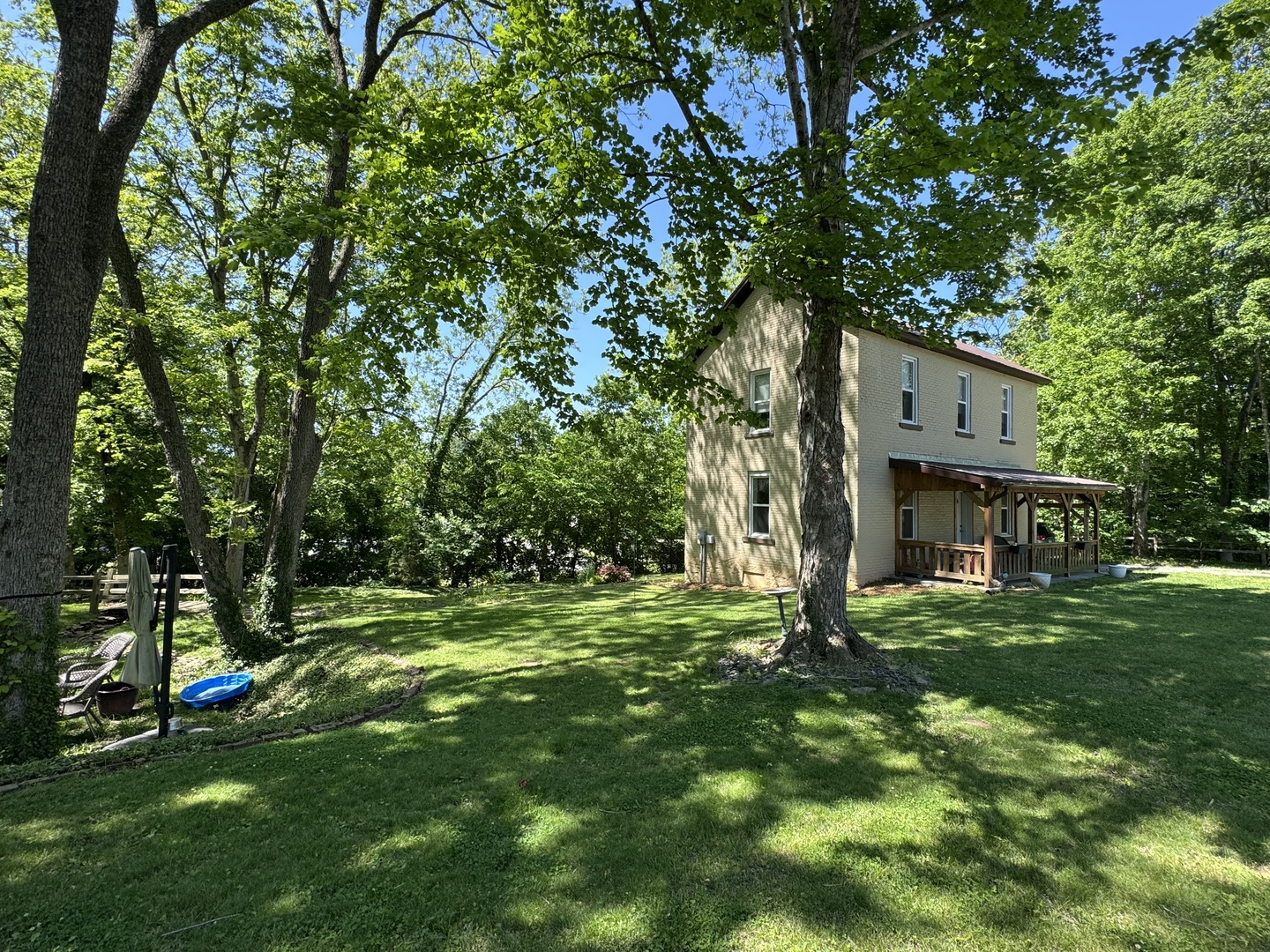 104 W Heacock Street, Jonesboro, IL
