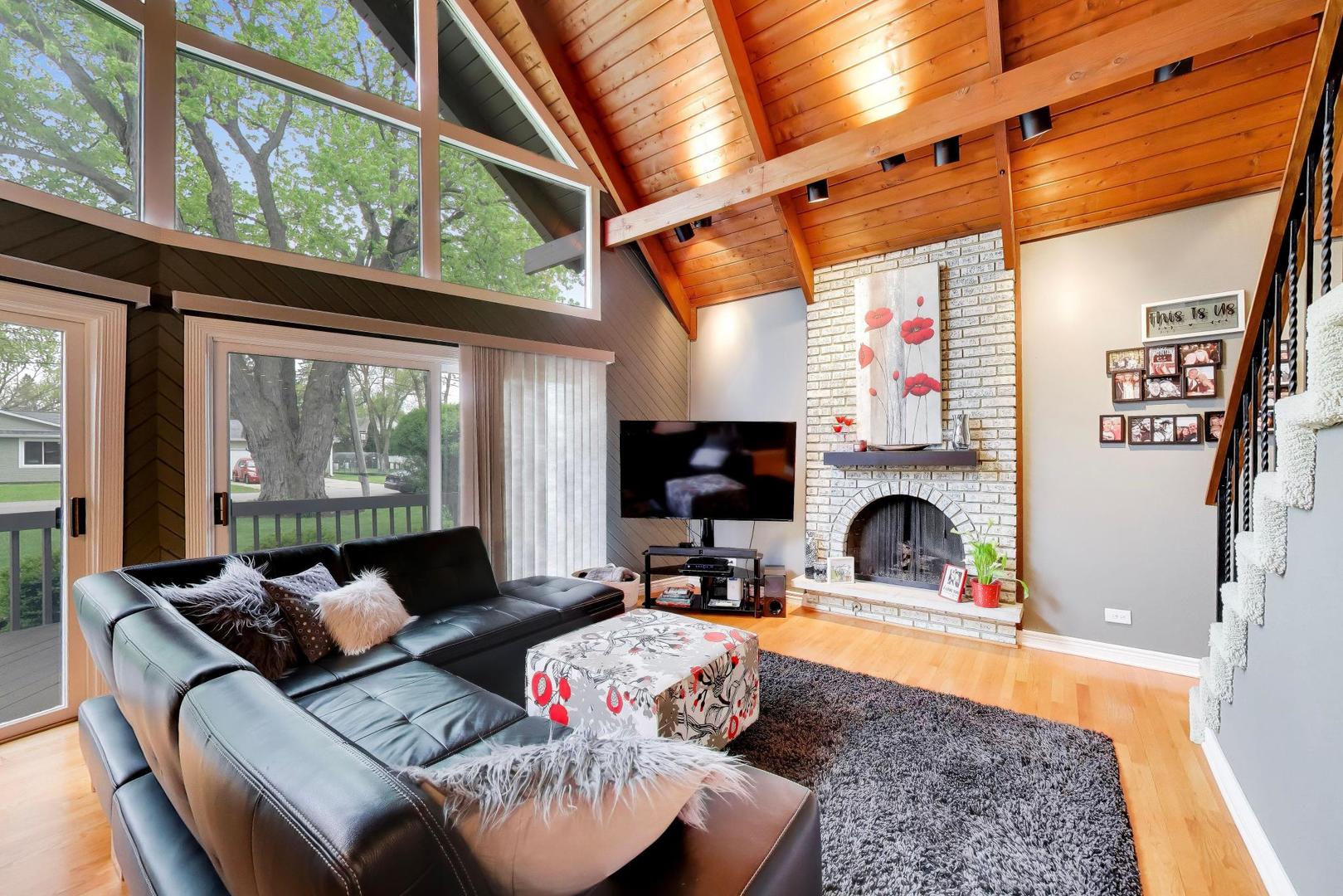 3006 Miller Drive, McHenry, IL
