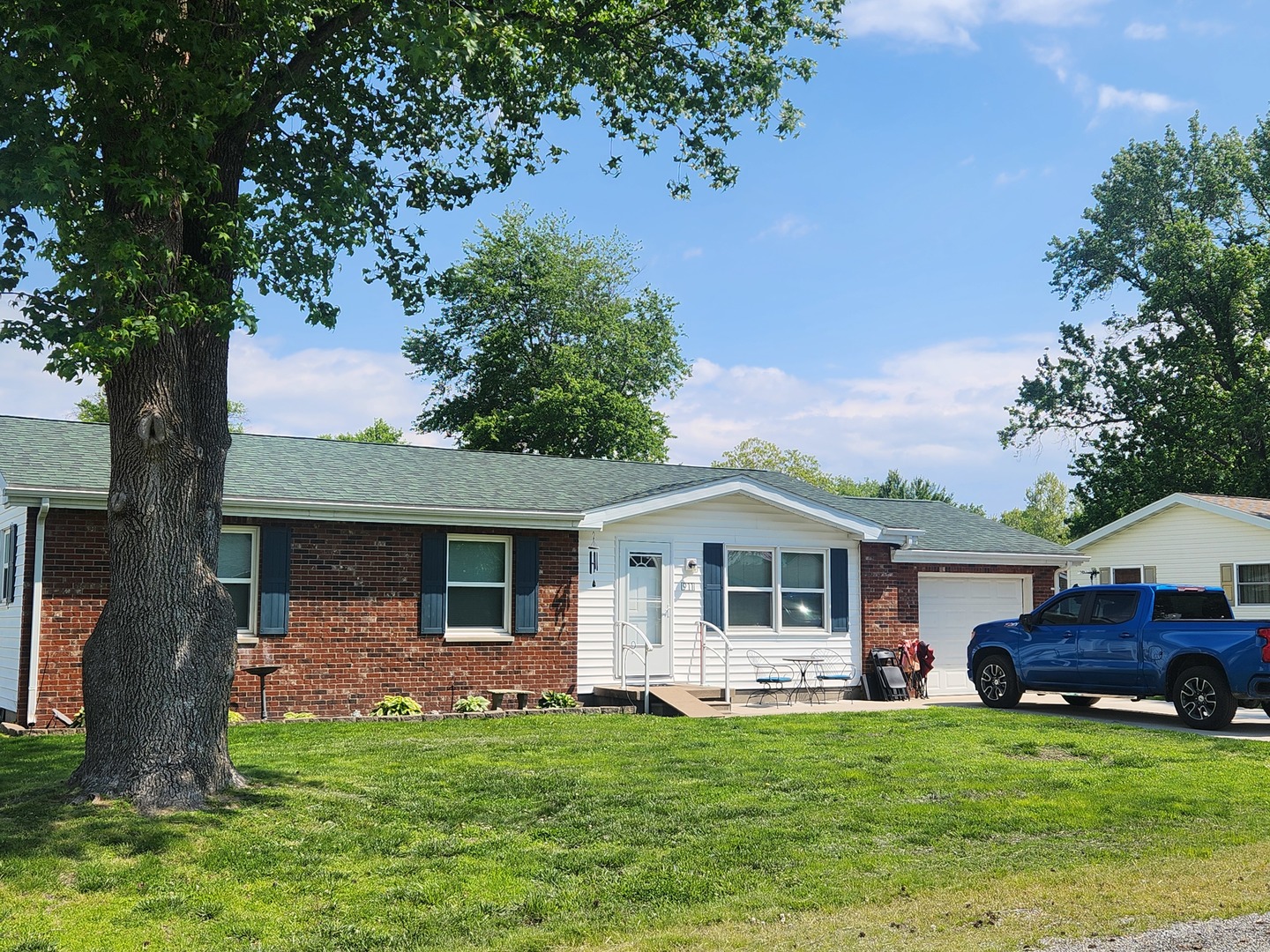 911 N Sunset Drive, Pinckneyville, IL