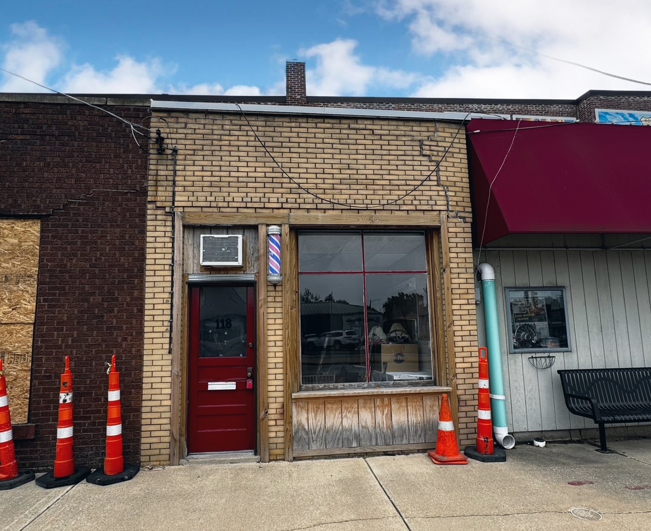 118 W Howard Street, Pontiac, IL