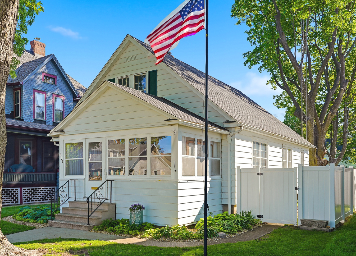 606 1st Avenue, Sterling, IL
