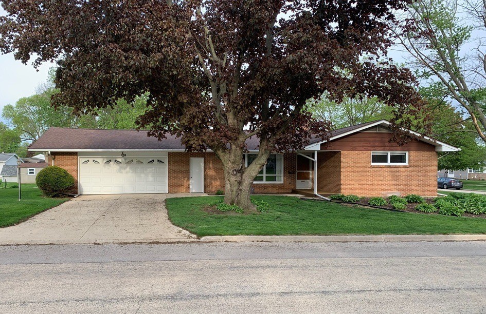 504 Ash Avenue, Morrison, IL