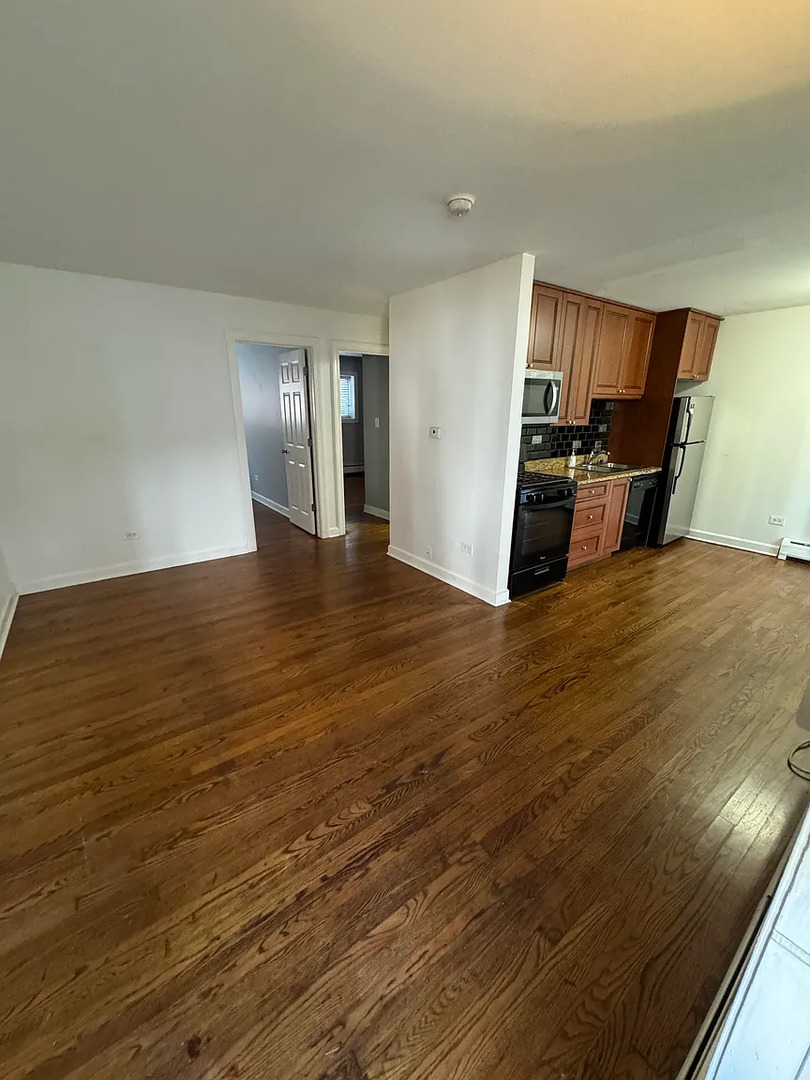 323 N Princeton Avenue #1, Villa Park, IL