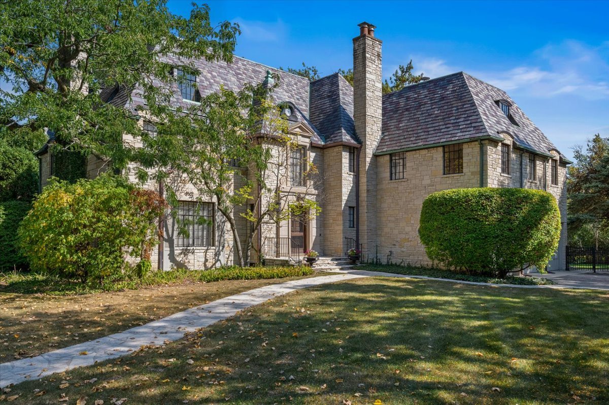 54 Kenilworth Avenue, Kenilworth, IL