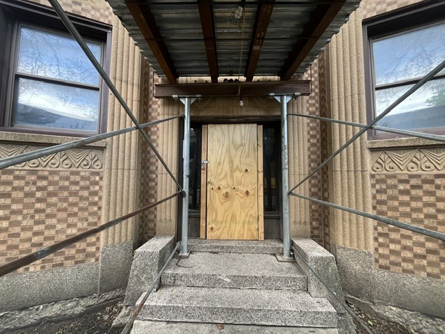 8620 S Drexel Avenue, Chicago, IL