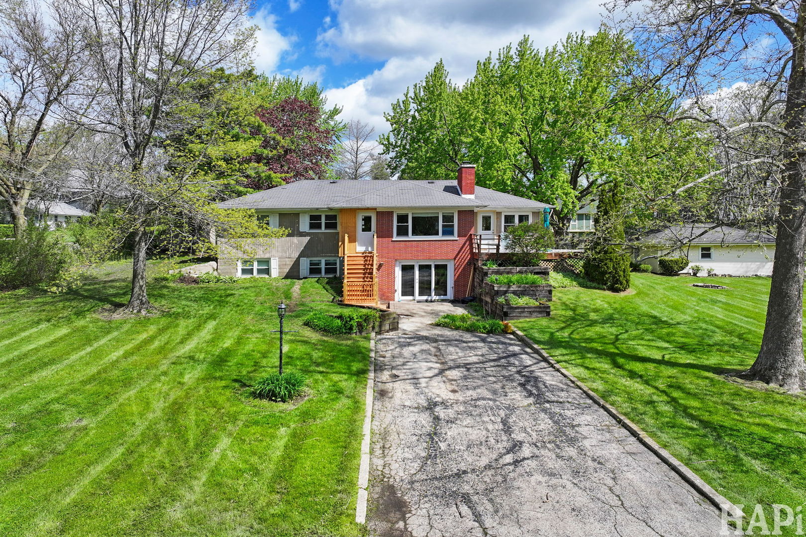 654 Harvard Avenue, Barrington, IL