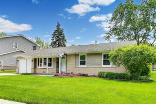 241 Brookhaven Drive, Elk Grove Village, IL