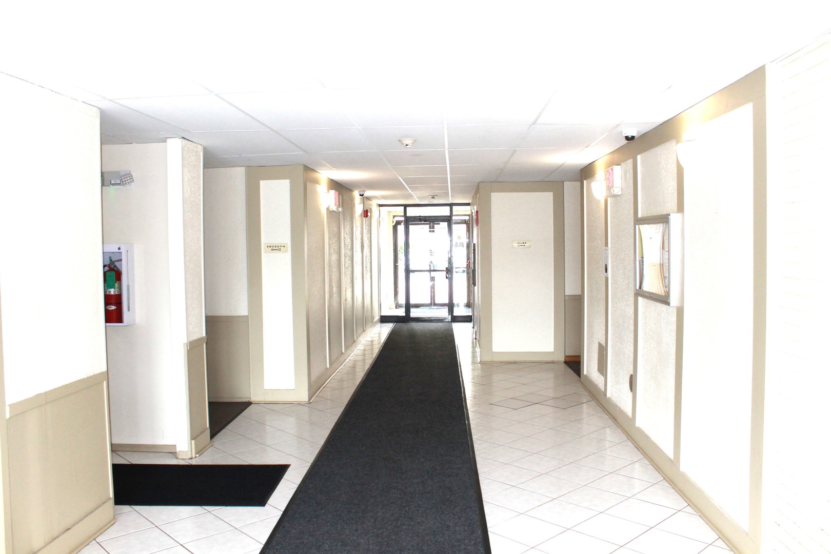 9128 W Terrace Drive #4F, Niles, IL