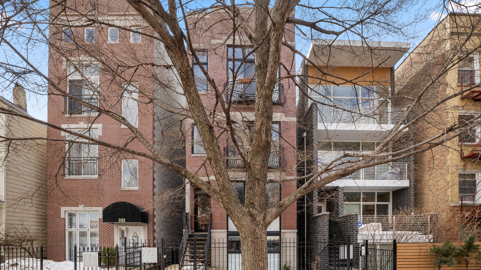2431 W Walton Street #2, Chicago, IL