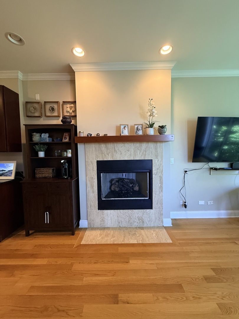 2431 W Walton Street #2, Chicago, IL