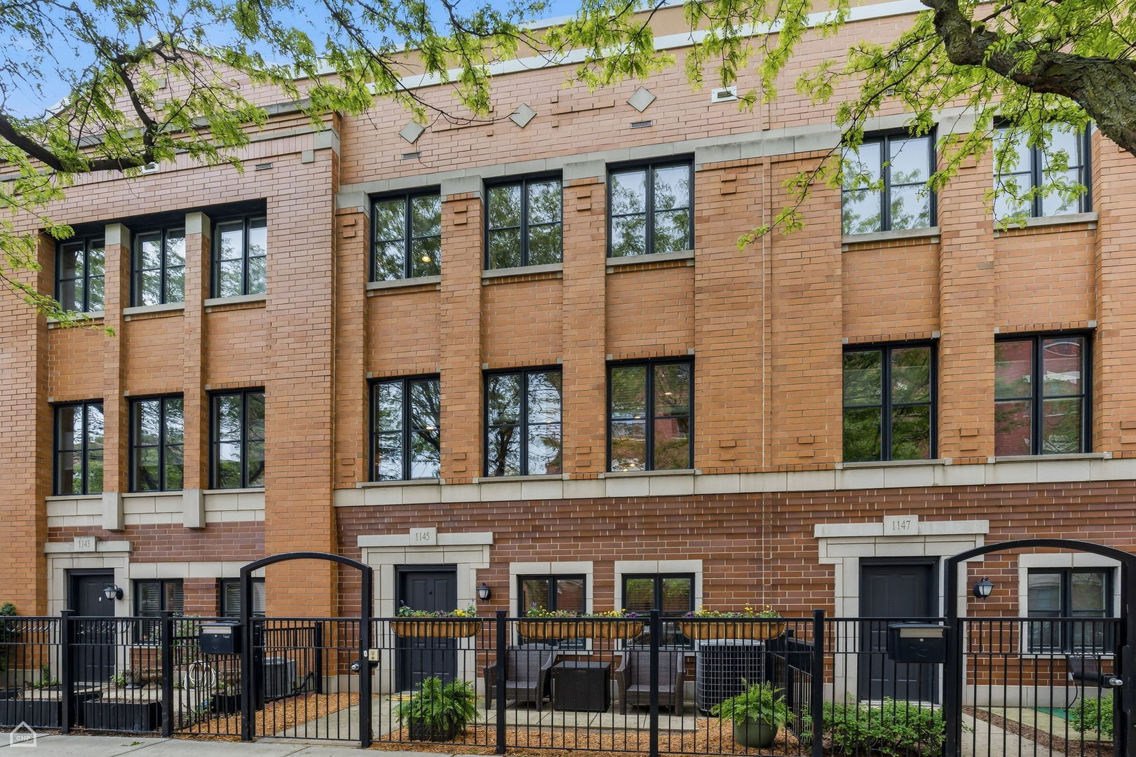 1145 W Monroe Street, Chicago, IL