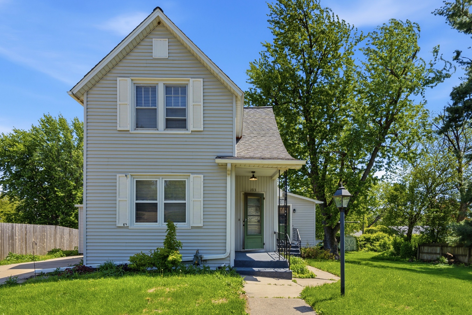1713 N 5th Street, Clinton, IA