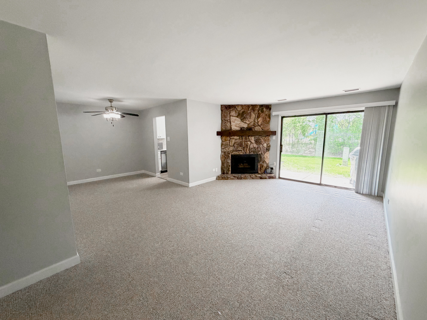 823 E Coach Road #5, Palatine, IL