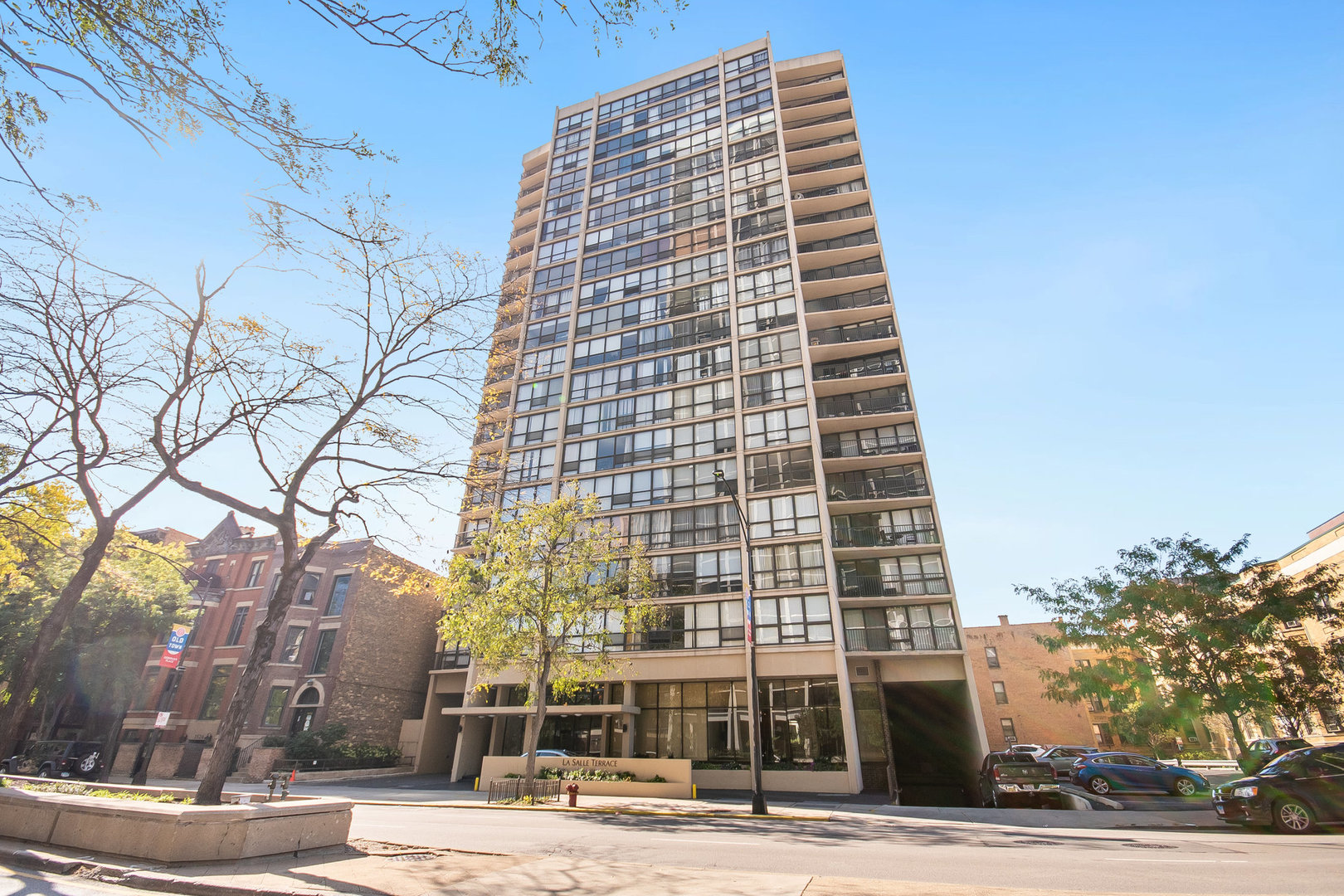 1540 N LaSalle Drive #1906, Chicago, IL