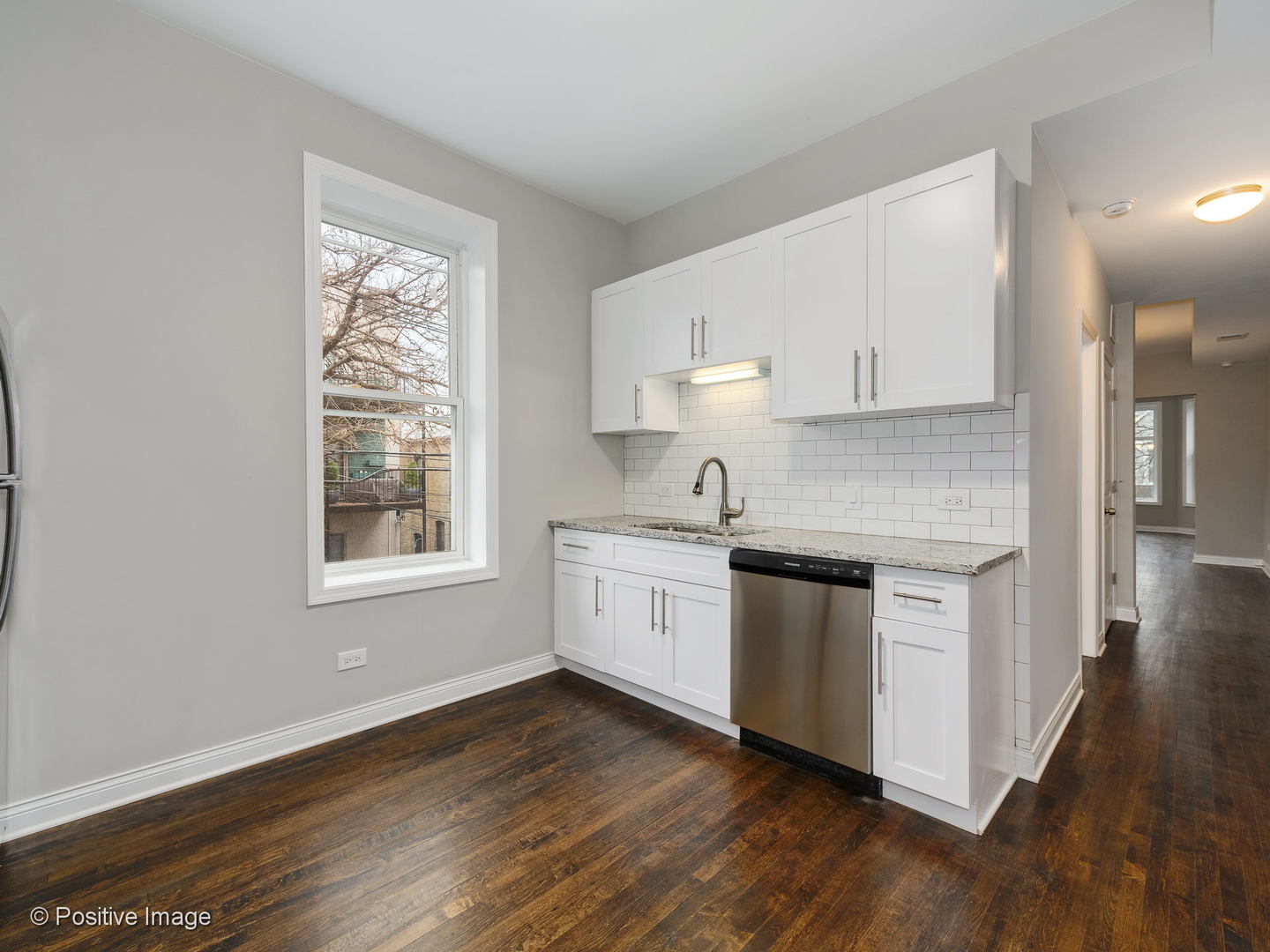 1943 W Grace Street #2, Chicago, IL