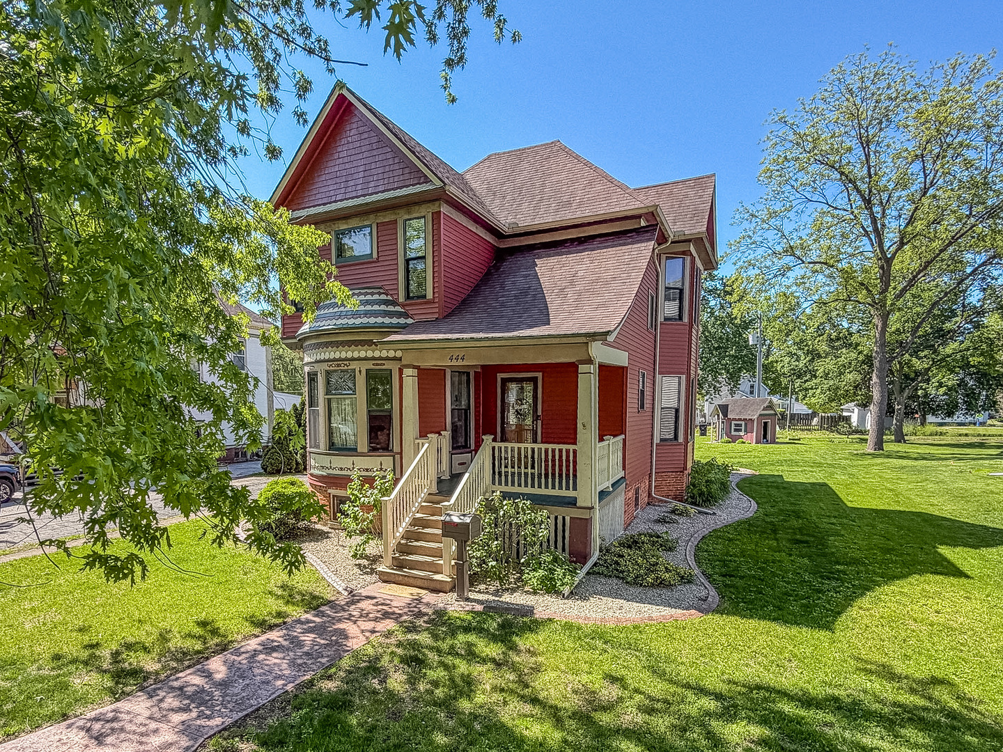 444 E Center Street, Paxton, IL
