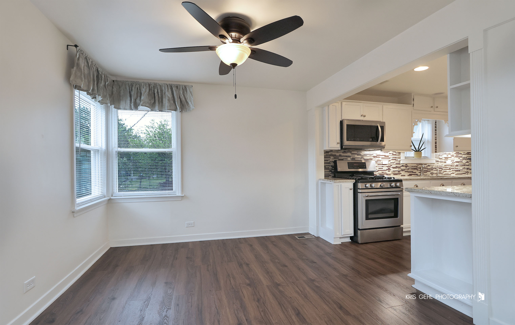 2431 W Ridgeland Avenue, Waukegan, IL
