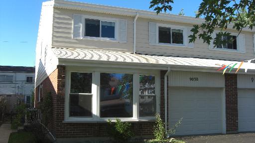 9038 Hollyberry Avenue, Des Plaines, IL