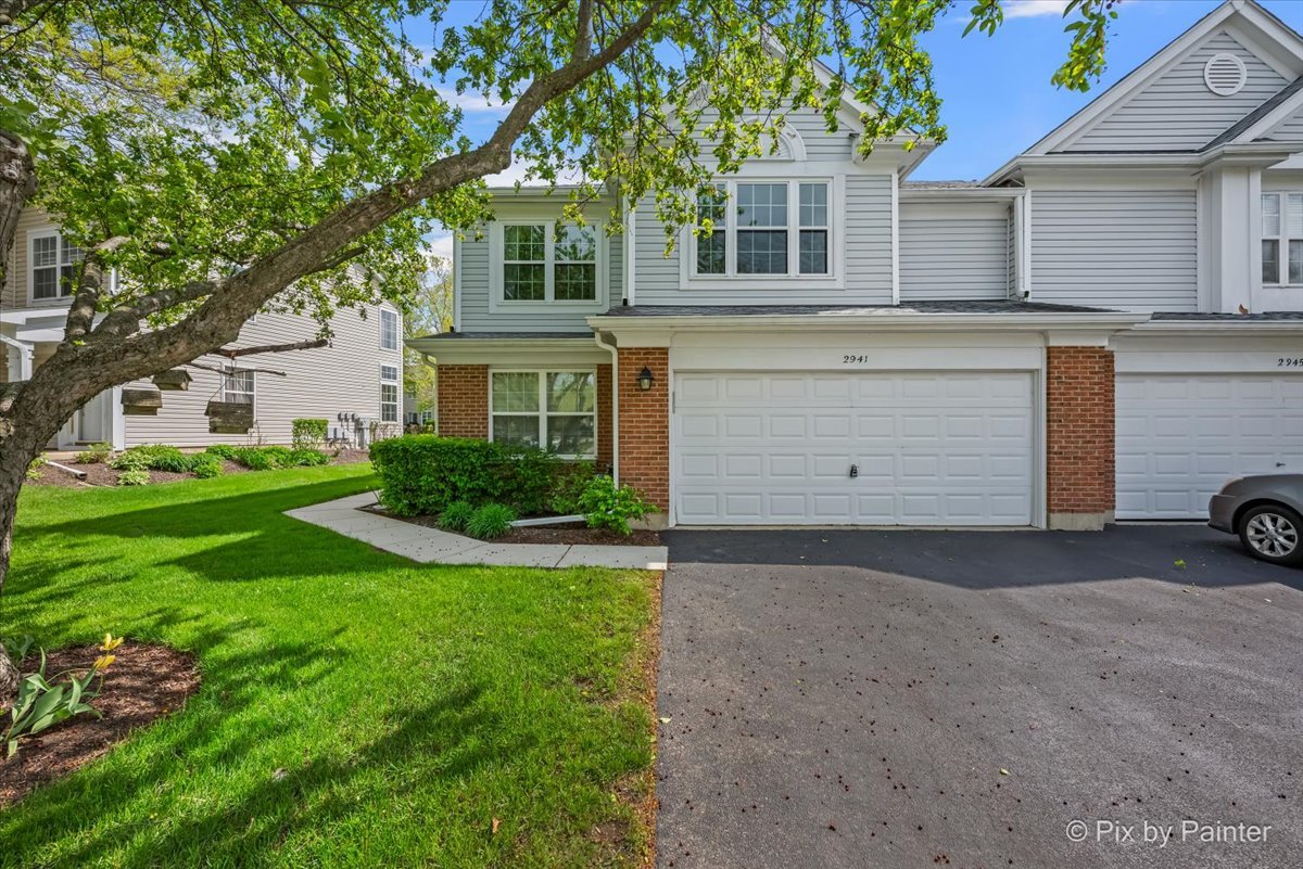 2941 Clematis Drive, Schaumburg, IL