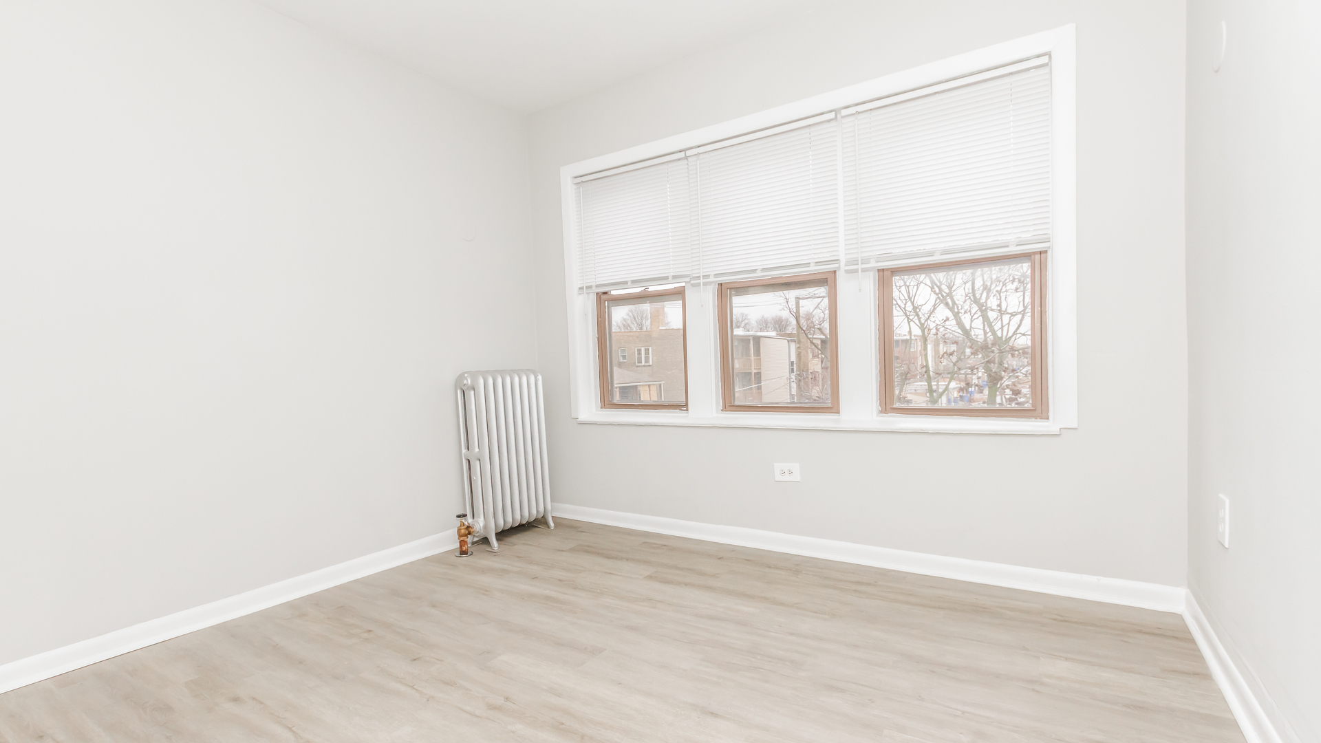 2716 W Rosemont Avenue #1, Chicago, IL