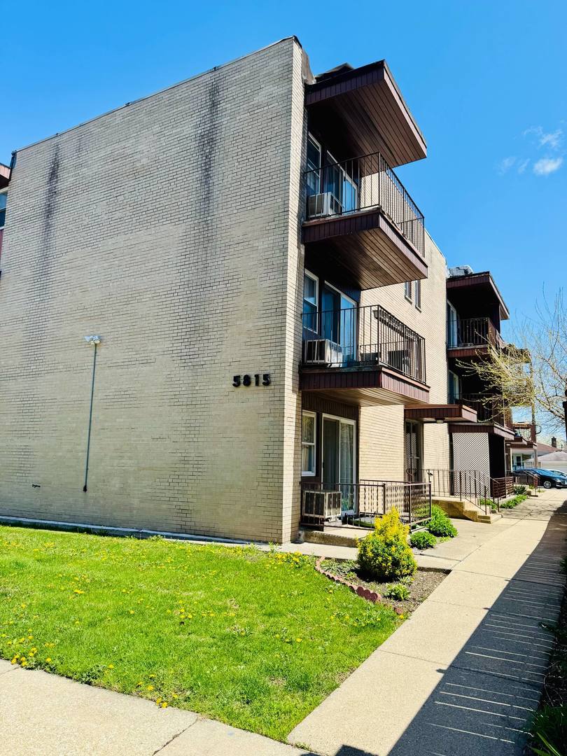 5815 N SPAULDING Avenue #2B, Chicago, IL