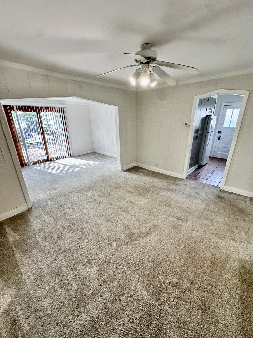 6 N Pistakee Lake Road, Fox Lake, IL