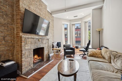 116 W Grand Avenue #2, Chicago, IL