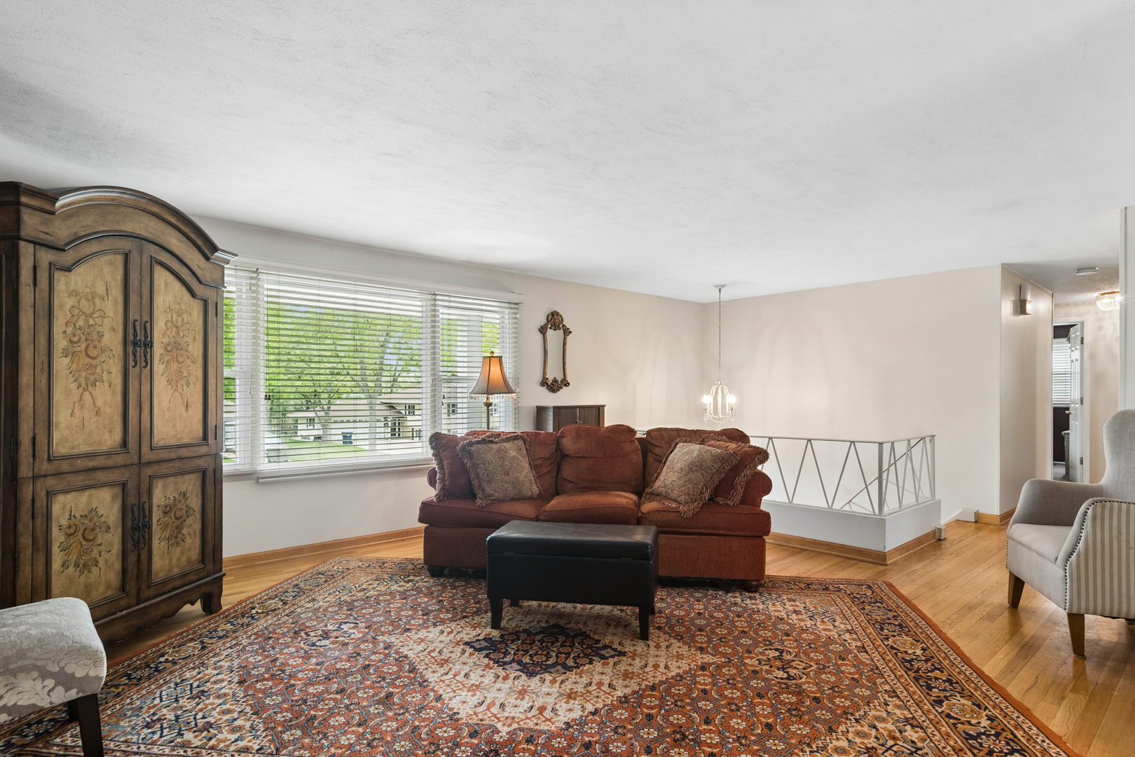 1029 Webster Lane, Schaumburg, IL
