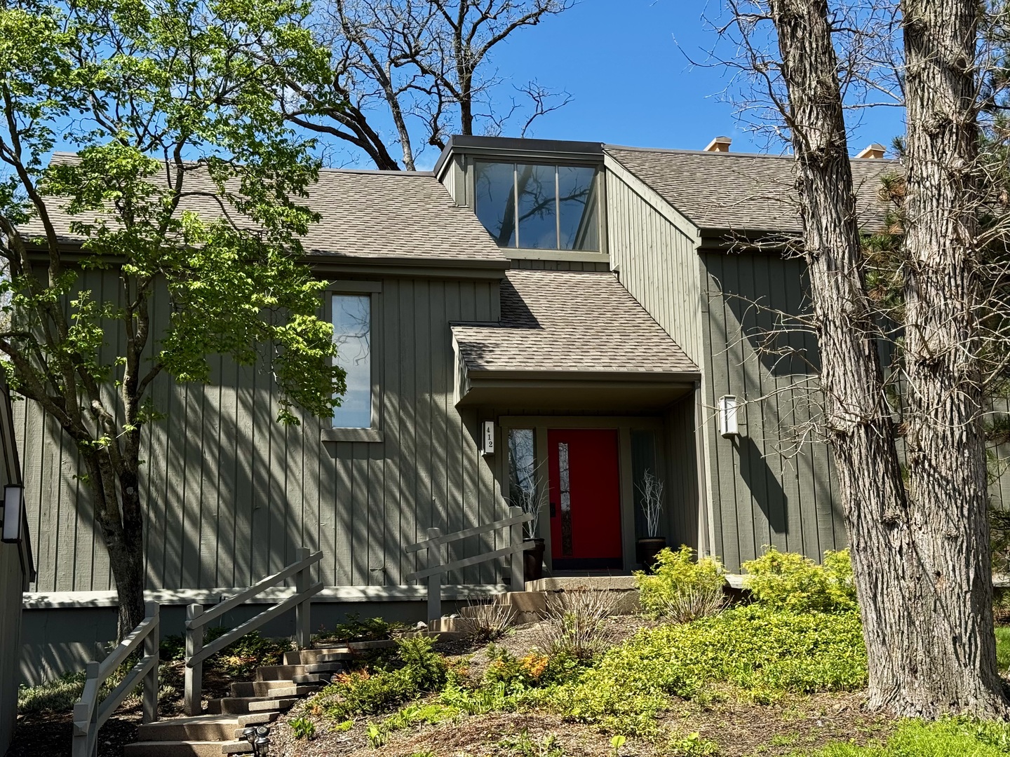 412 Deer Trail Hill #B, Lake Barrington, IL