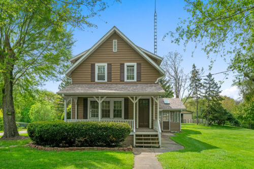 1977 County Line Road, Sandwich, IL