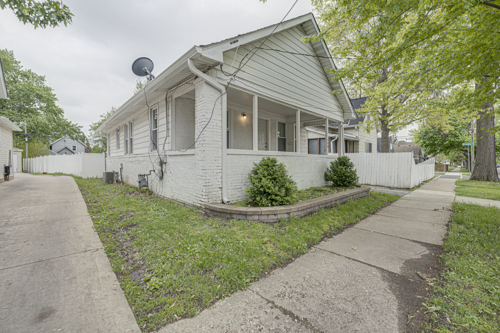 746 jackson Street, Aurora, IL