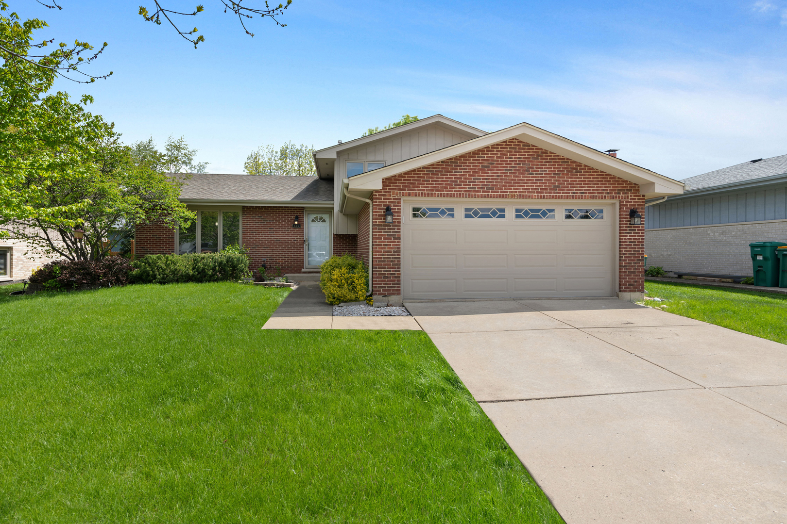 615 Driftwood Avenue, Romeoville, IL
