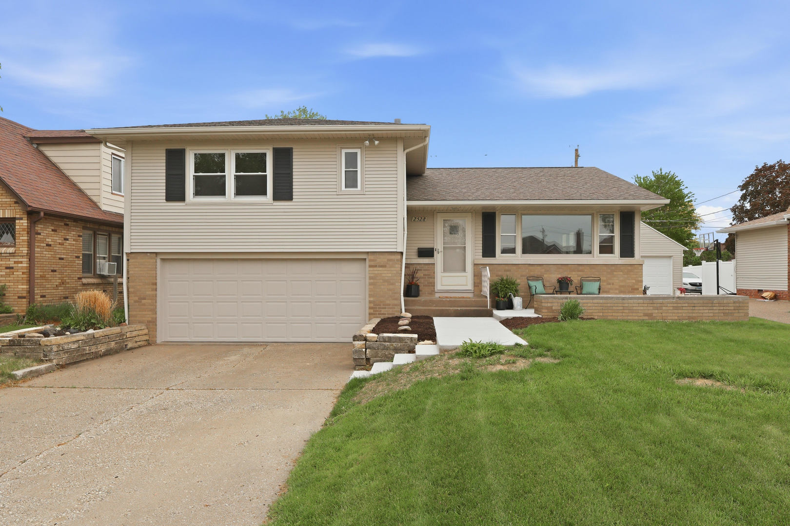 2528 28th Street, Moline, IL