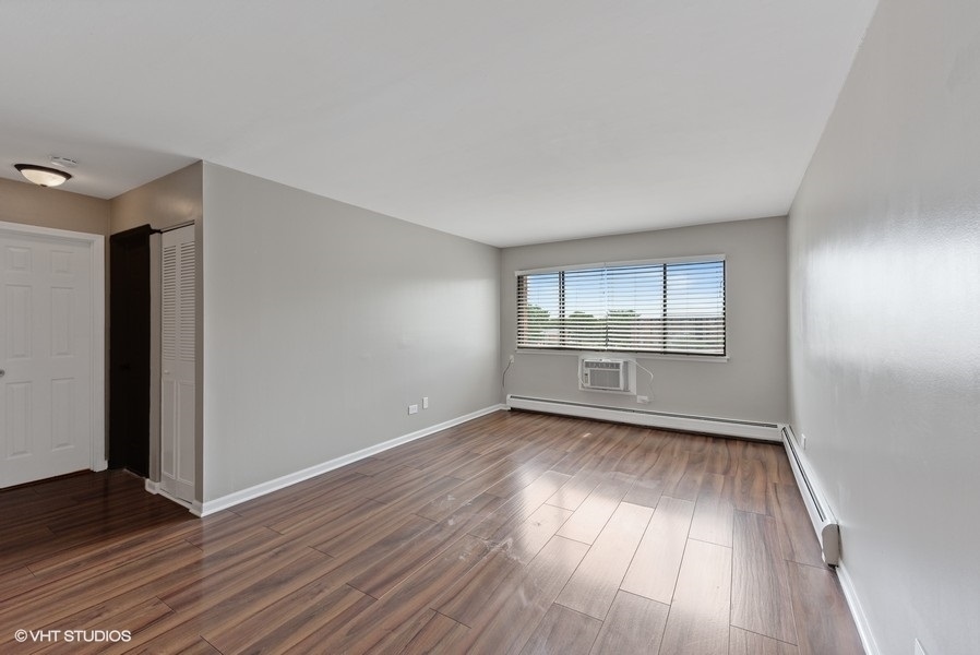 5348 N Cumberland Avenue #516, Chicago, IL