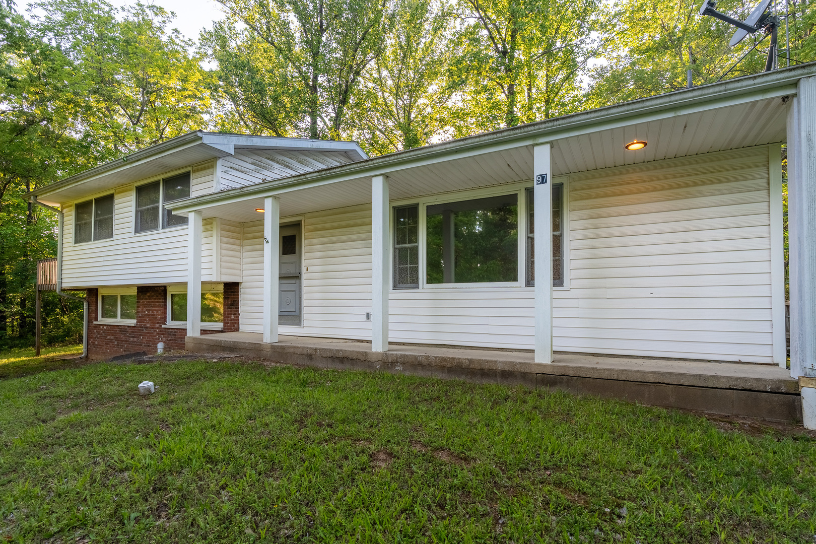 97 New Campfire Road, Carbondale, IL